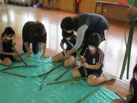 地域の先輩方とのふれ合い活動